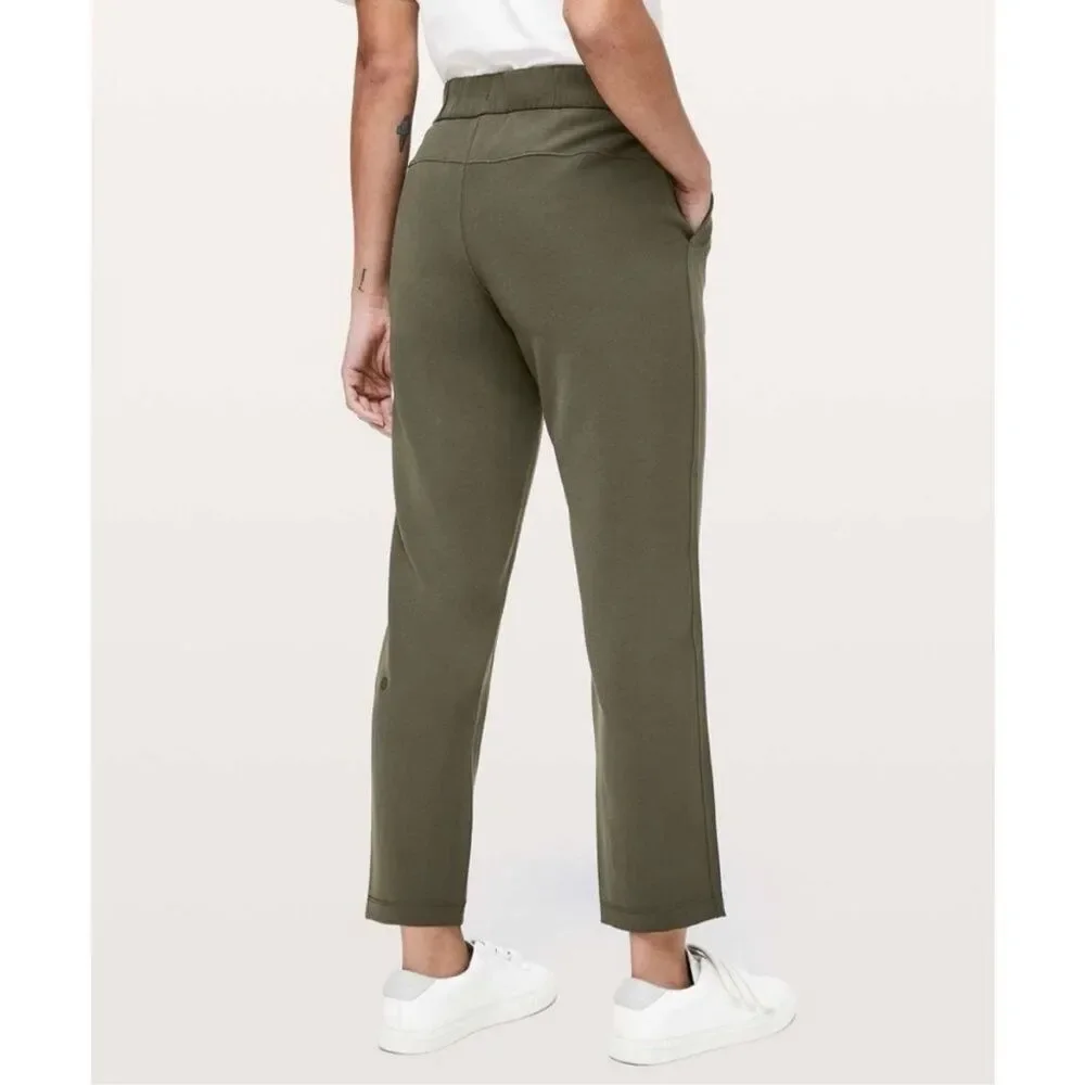 Lululemon On The Fly Dark Olive Green Athleisure Pull On Pants Women’s Size 4